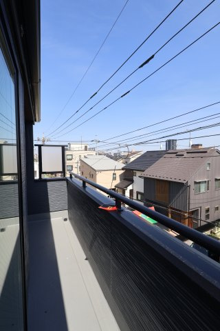 《仲介手数料無料》浦和区領家５丁目10-15新築一戸建てリーブルガーデンのバルコニー