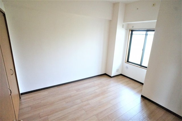 メゾンドソレイユの寝室|うれしい洋室２部屋の間取りですよ