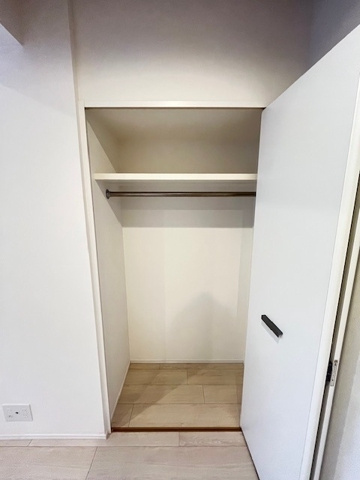 新品家具付きマンション中野11(KaGood東京)の収納