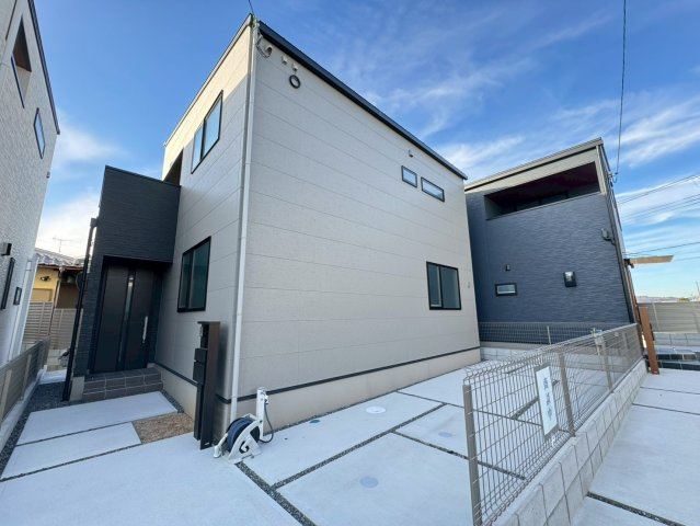 広々リビングの３ＬＤＫ◆南向きバルコニー◆駐車スペース２台分有り◆宇治市五ヶ庄上村の外観|外観