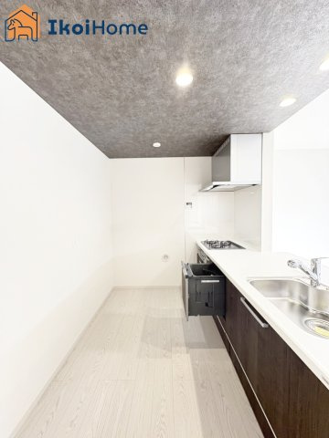 明石市藤江2期　新築戸建のキッチン|【ホームページに現地動画掲載中】●年中無休：当日予約可●人気の対面式キッチン！使いやすさも◎