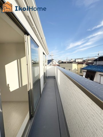 明石市藤江2期　新築戸建のバルコニー|【ホームページに現地動画掲載中】●年中無休：当日予約可●陽当り良好のバルコニー！屋根は８万円～設置可