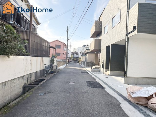 明石市藤江2期　新築戸建のエントランス|【ホームページに現地動画掲載中】●年中無休：当日予約可●平日や夜間もご案内可能。臨機応変に対応します