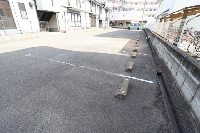 セジュール富田Ⅰの駐車場