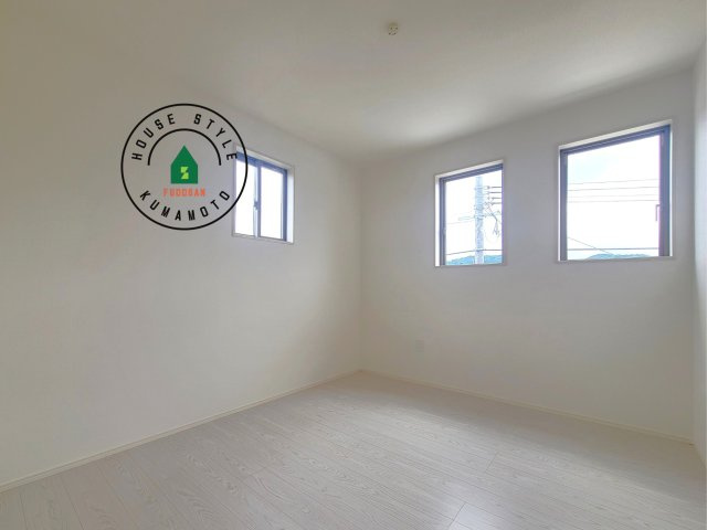 熊本市北区梶尾町第7-1棟（11号棟）　の内観：施工例|穏やかな光が差し込む室内には、穏やかな時間が流れます。