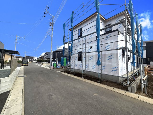 熊本市北区梶尾町第7-1棟（11号棟）　の前面道路含む現地写真|見学の時間などお気軽にお問い合わせ下さい。