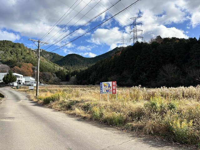 土地　曽代の前面道路含む現地写真