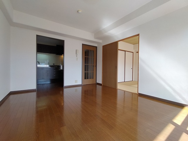 神戸市須磨区南落合１丁目の賃貸マンション
