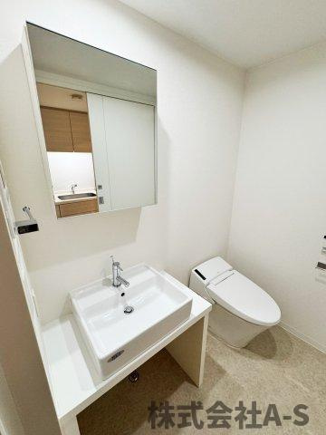 カスタリア伏見の洗面所