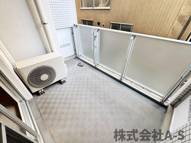 カスタリア伏見のバルコニー