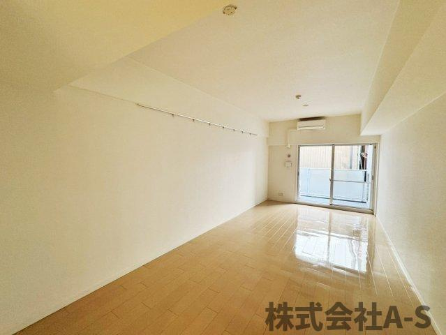 カスタリア伏見の居間・リビング