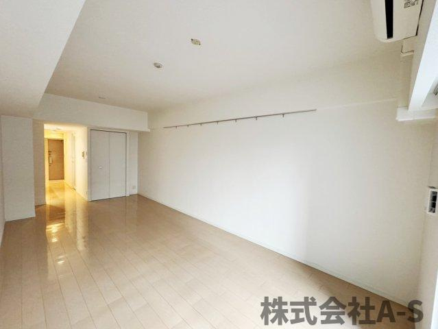 カスタリア伏見の居間・リビング