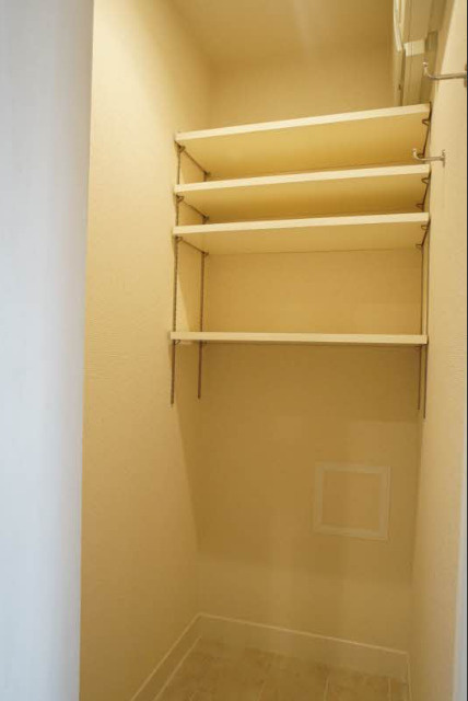 エスティメゾン恵比寿Ⅱ　角部屋　南向き　ペット相談の収納