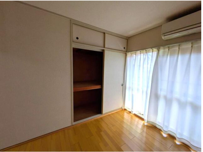 静岡市葵区神明町の中古マンションの洋室