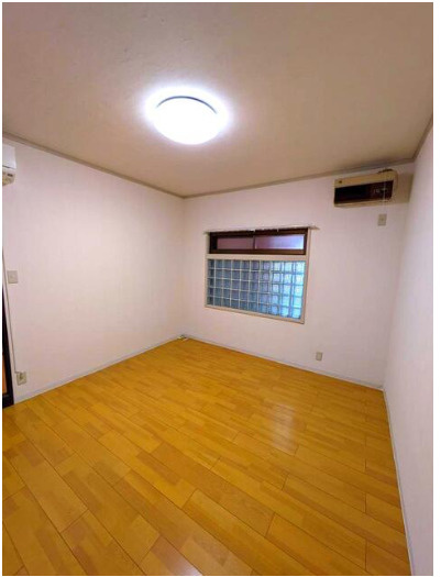 静岡市葵区神明町の中古マンションの洋室