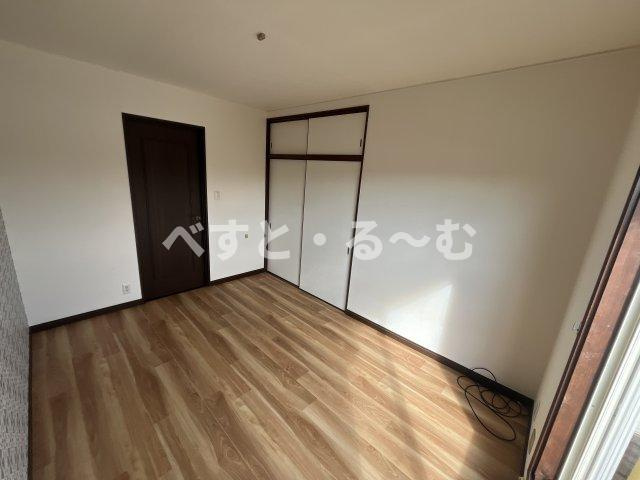 伊川谷町有瀬戸建の洋室