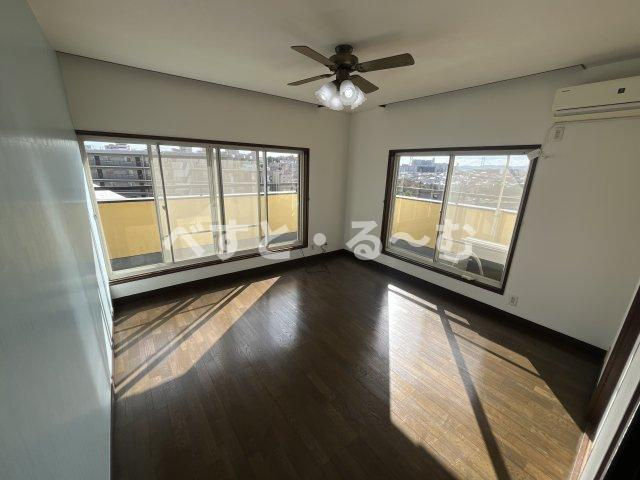 伊川谷町有瀬戸建の寝室