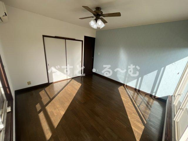 伊川谷町有瀬戸建の寝室