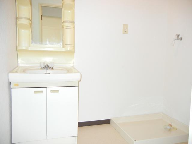 川崎市多摩区長沢４丁目の賃貸マンションの洗面所