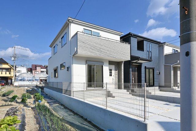 リーブルガーデン野間1丁目新築一戸建て│2SLDK+並列駐車2台可