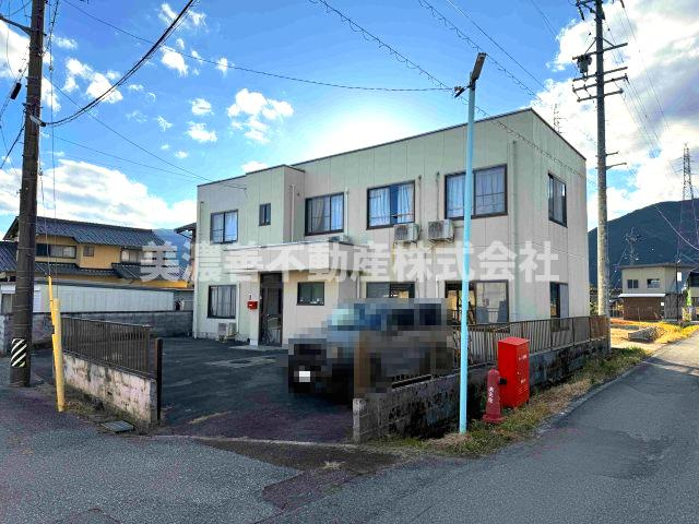 ６６２７８　揖斐郡揖斐川町房島事業用の外観