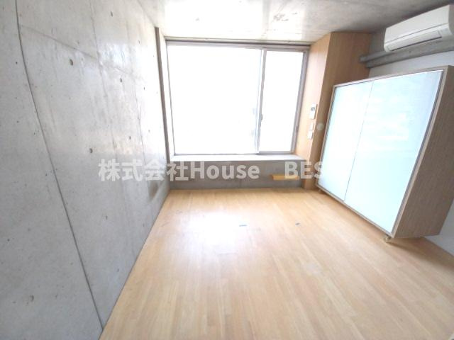 イーストヴィレッジ三宮の和室