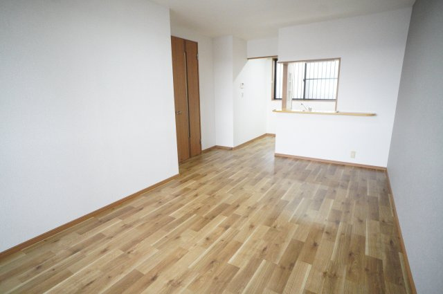 プラムハウスⅡの居間・リビング