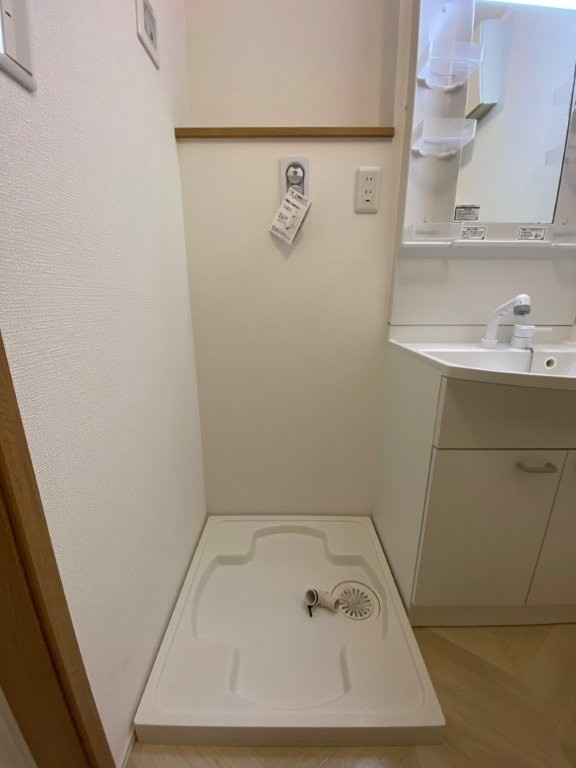 ポライトリーＣの洗面所