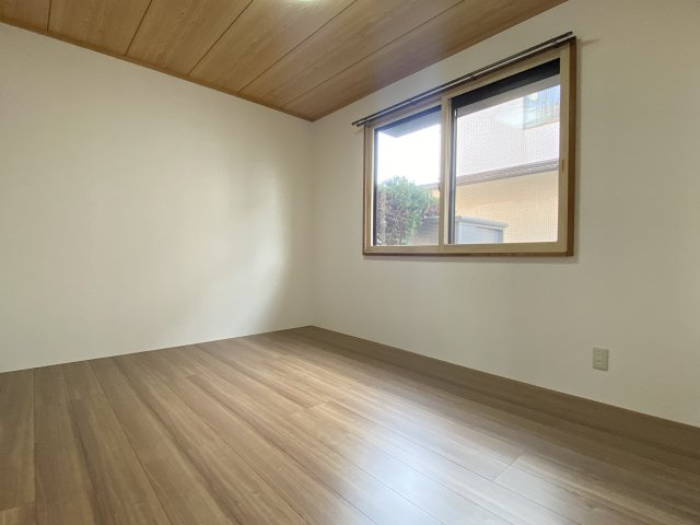 ビューティフルヒル美丘Ｃの居間・リビング|洋室6帖