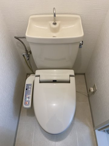 ビューティフルヒル美丘Ｃのトイレ|温水洗浄便座