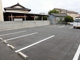 ルミエ広畑本町の駐車場