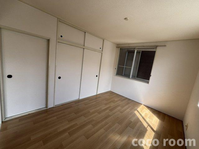 コーポ八好Aの駐車場