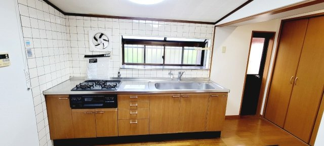 広野町尖山のキッチン|お料理しやすいキッチンです