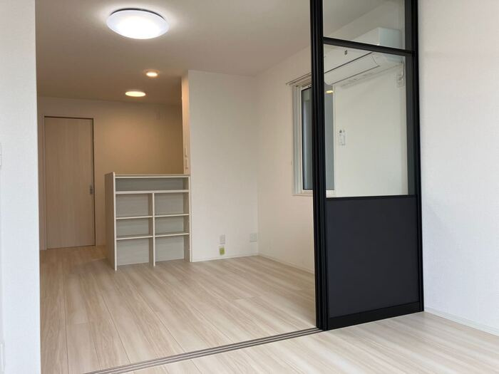 泉大津市東豊中町２丁目のハイツの居間・リビング|おしゃれなリビングです