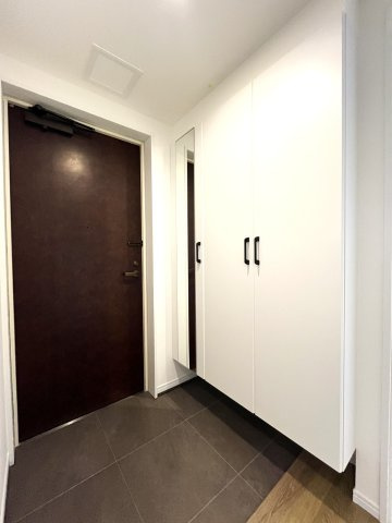 リベーラガーデン Ｅ棟（セントラルイースト）の玄関