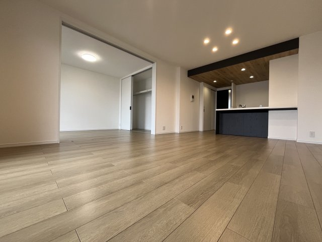 リベーラガーデン Ｅ棟（セントラルイースト）の居間・リビング