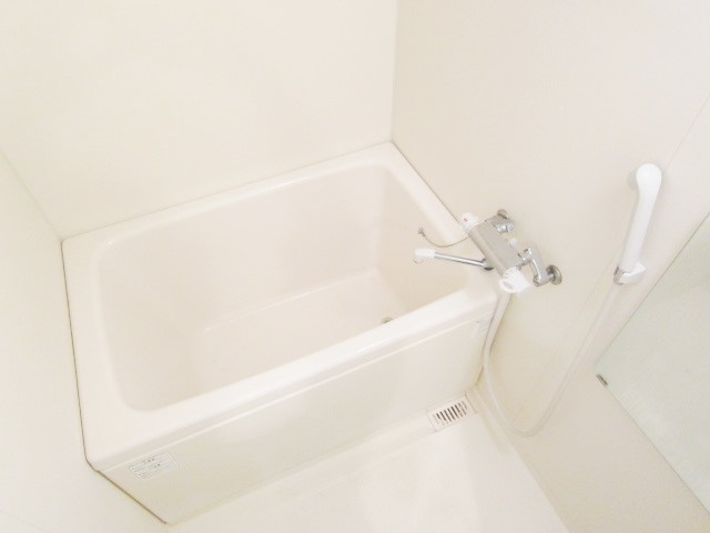 プライムスクエアの浴室|別号室の参考写真です。