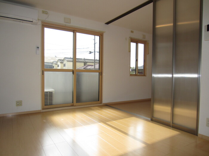 ヴィラ・モナリエール B棟|Ｂ107 リビング