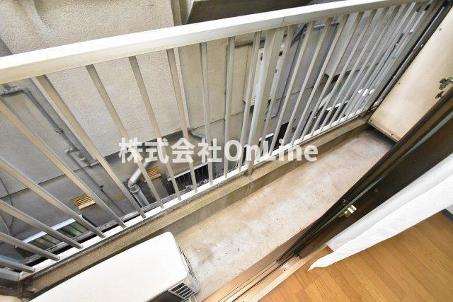 東大阪市上小阪２丁目の賃貸マンションのバルコニー