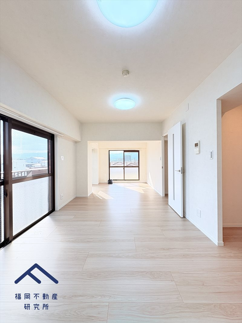 ロマネスク井尻第6の居間・リビング