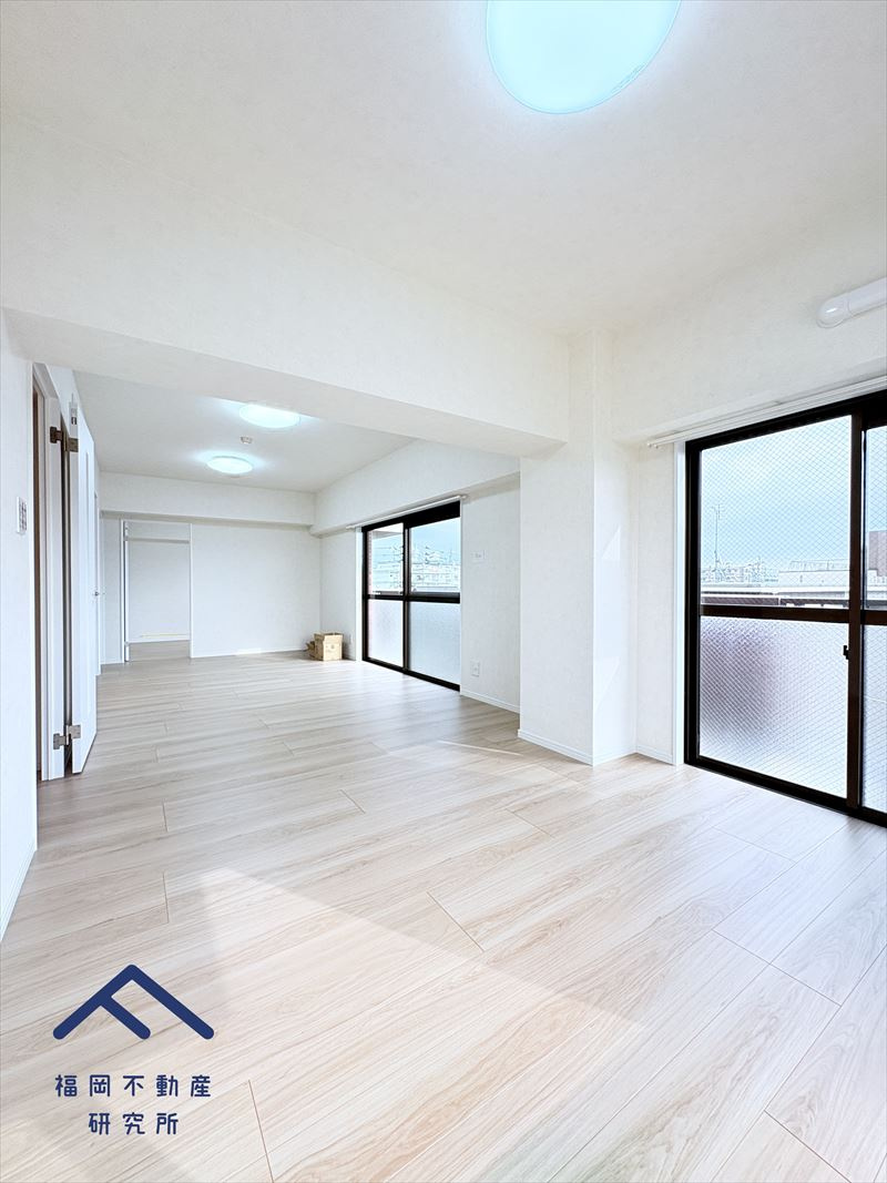 ロマネスク井尻第6の居間・リビング