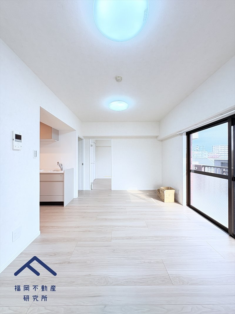 ロマネスク井尻第6の居間・リビング