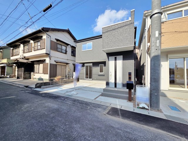 【玄関】 | 東海市荒尾町木戸畑　1号棟