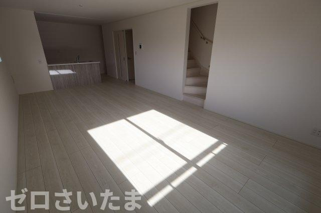 《仲介手数料無料》南区大字太田窪2609-4新築一戸建て