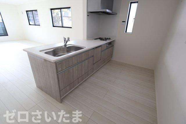 《仲介手数料無料》南区大字太田窪2609-4新築一戸建てのキッチン