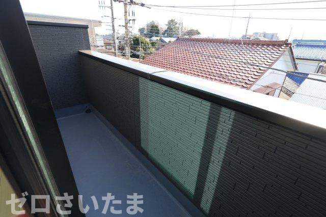 《仲介手数料無料》南区大字太田窪2609-4新築一戸建てのバルコニー