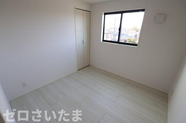 《仲介手数料無料》南区大字太田窪2609-4新築一戸建ての洋室