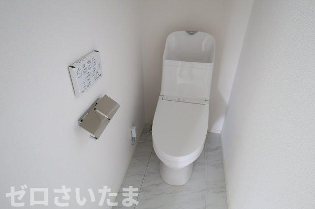 《仲介手数料無料》南区大字太田窪2609-4新築一戸建てのトイレ