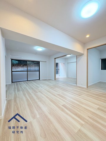 ライオンズマンション平尾台３号棟の居間・リビング