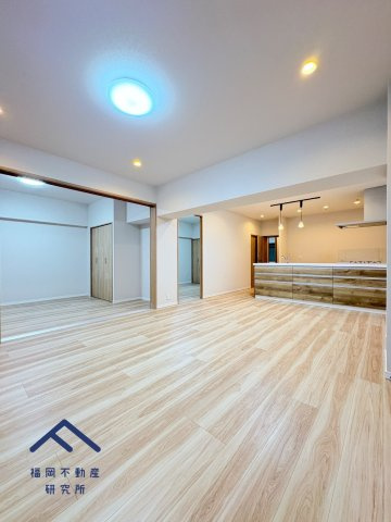 ライオンズマンション平尾台３号棟の居間・リビング